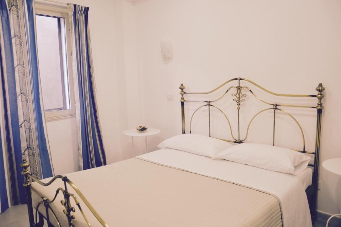 I Tesori Del Mare Bed and Breakfast Letojanni Buitenkant foto