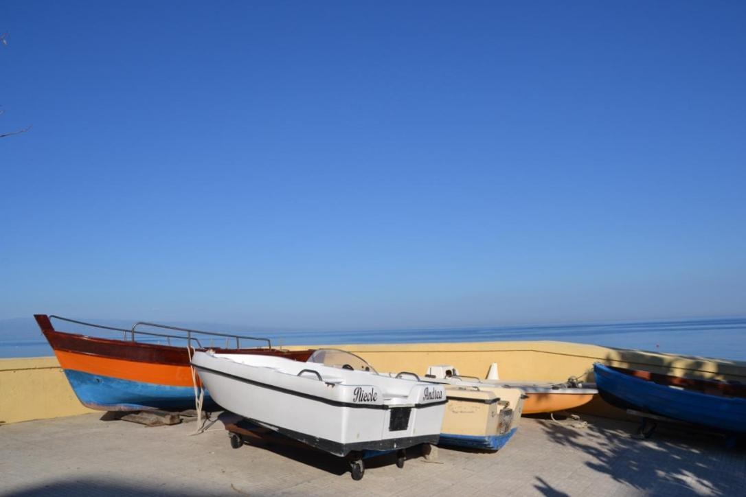 I Tesori Del Mare Bed and Breakfast Letojanni Buitenkant foto