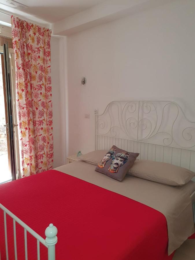 I Tesori Del Mare Bed and Breakfast Letojanni Buitenkant foto